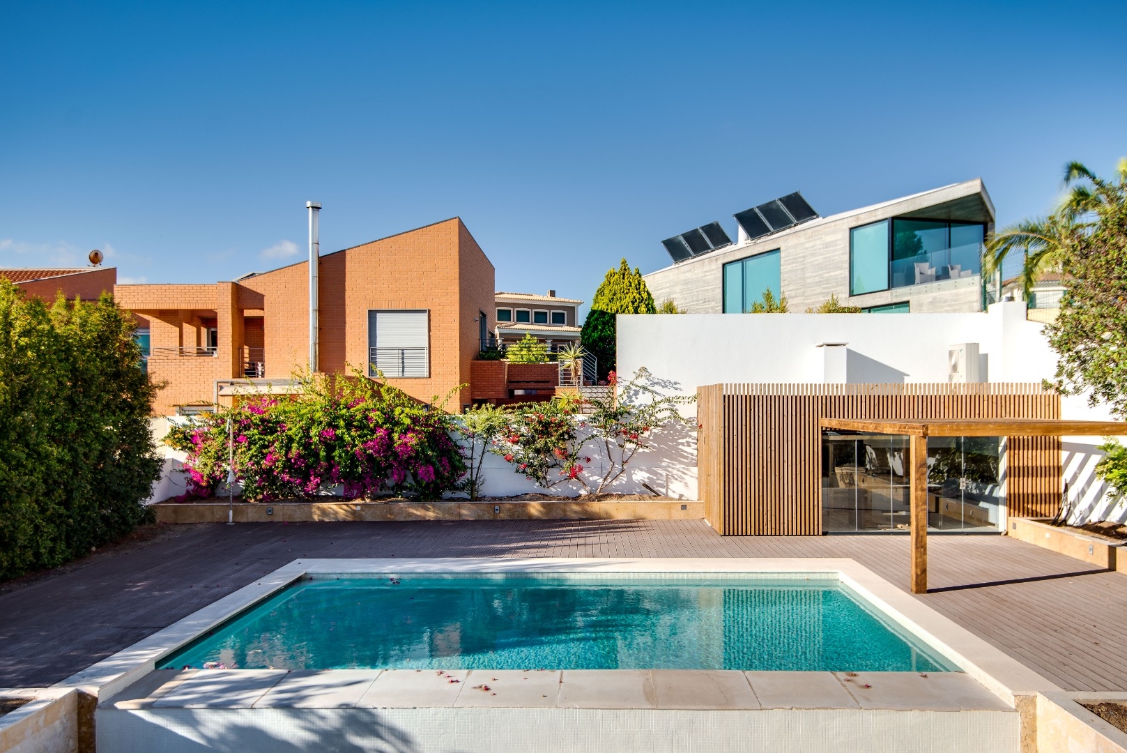 Moradia T4 de luxo à venda em Jardins da Parede